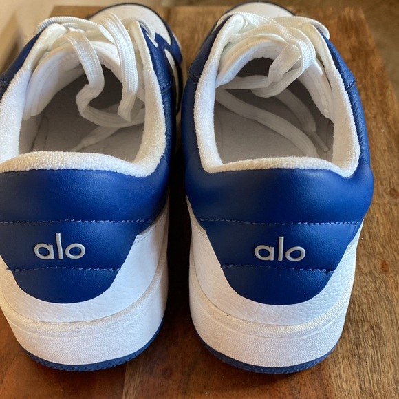 Unisex Alo Sneaker in Limited Edition Color, White w/ Navy - Picture 11 of 11